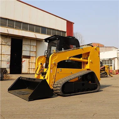 Влекач 4x4 товарач